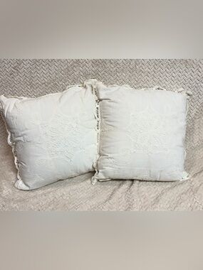 VTG Imperial Elegance White Cotton Battenberg Lace Throw Pillows Set of 2 14x14